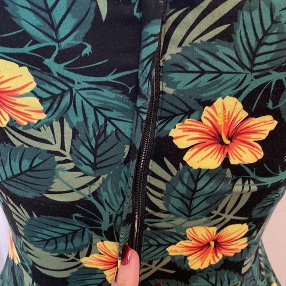 Collectif Dolores Tropical Hibiscus Doll Dress sz 2 - Picture 7 of 12